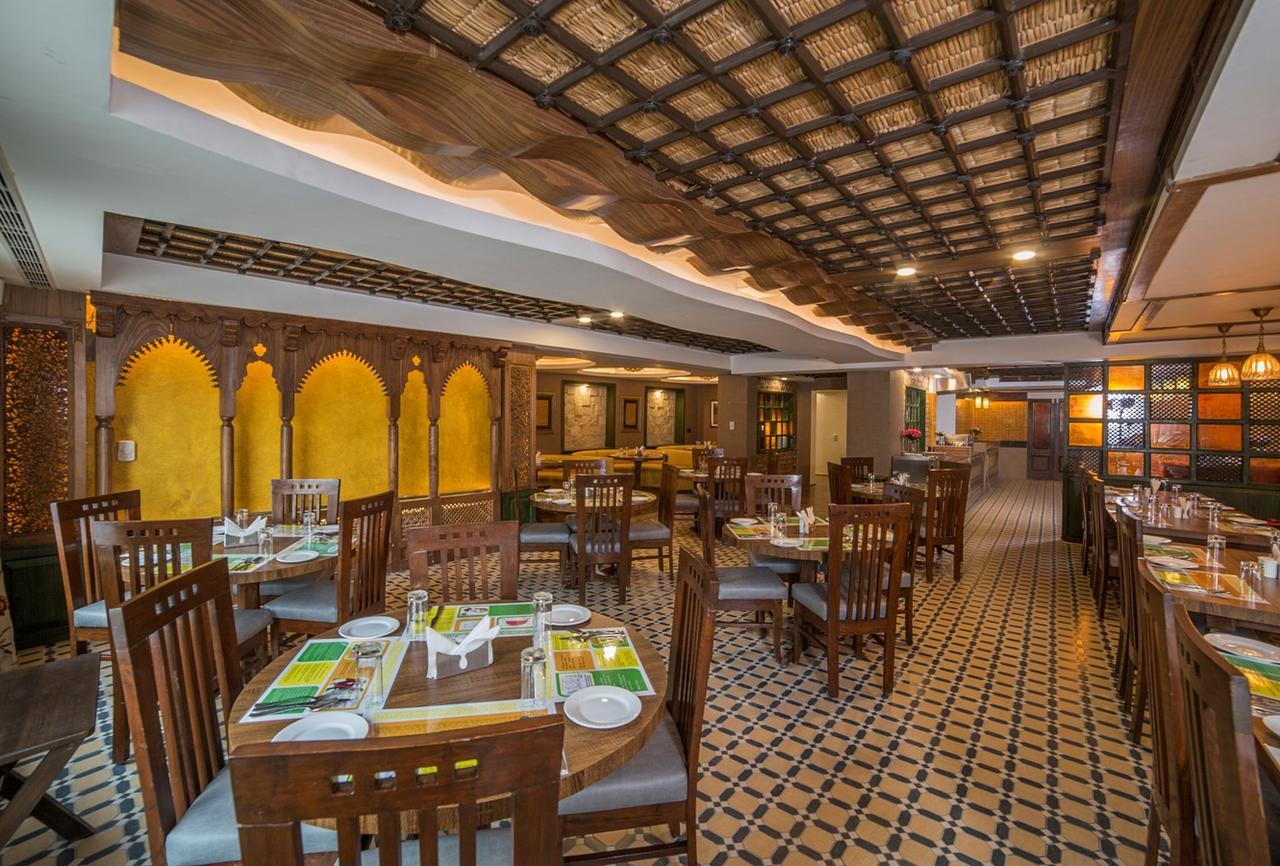 Lemon Tree Hotel Srinagar Екстер'єр фото